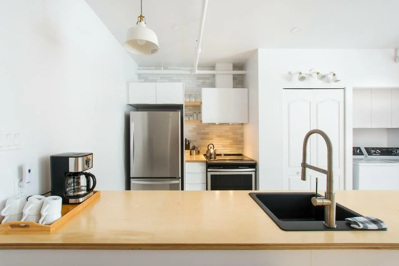 Les Lofts St-Roch - Par Les Lofts Vieux-Quebec Apartment 0*, Quebec City